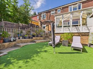 Rear elevation - click for photo gallery